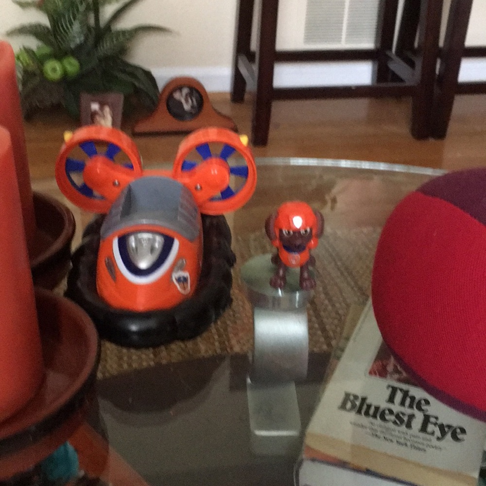 Paw patrol hovercraft and paw patrol Zuma